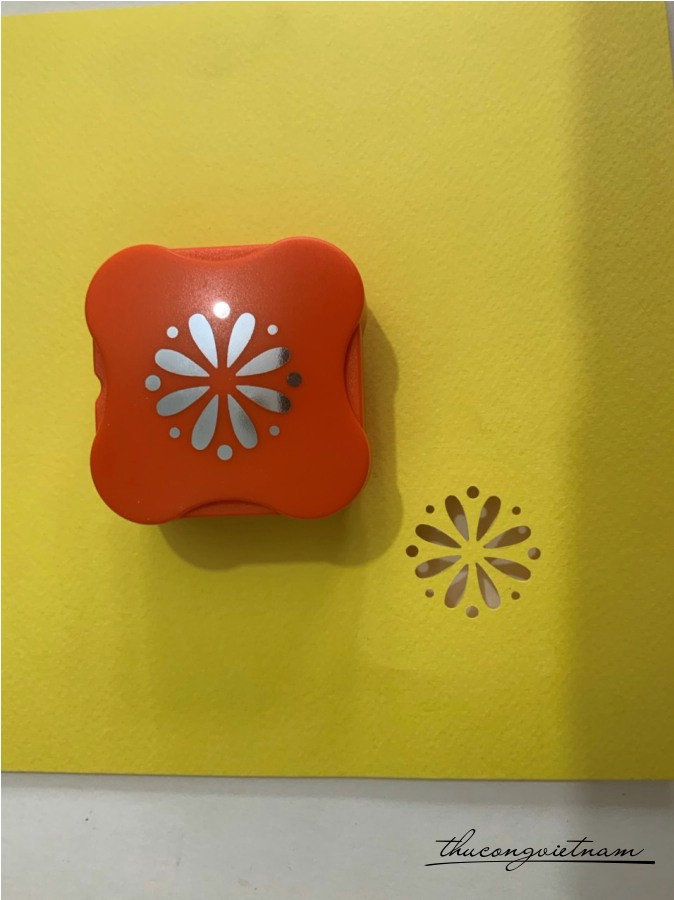 DHNC35-01 Dập hình nam châm Hoa 8 cánh 3.5cm 